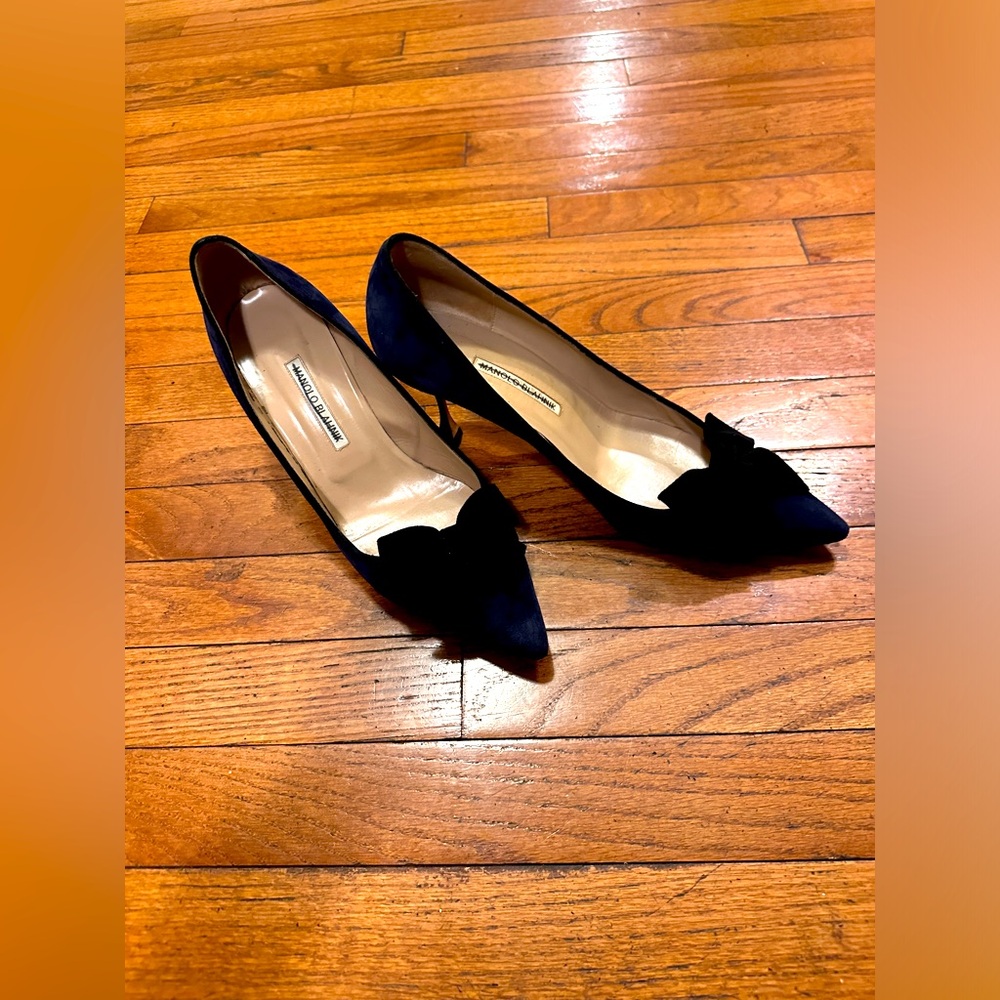 #8 Manolo Blahnik Black Velvet heels size 11